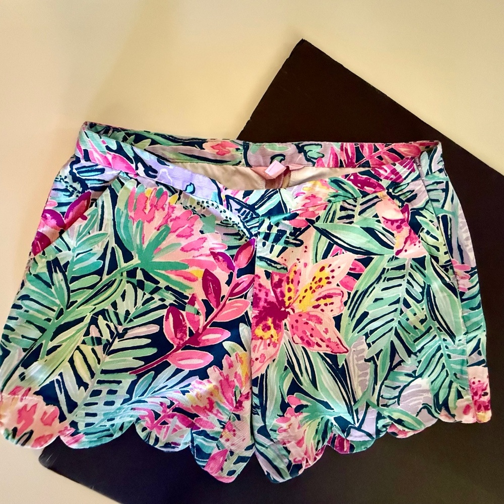 **Lilly Pulitzer Colorful Floral Print Shorts**